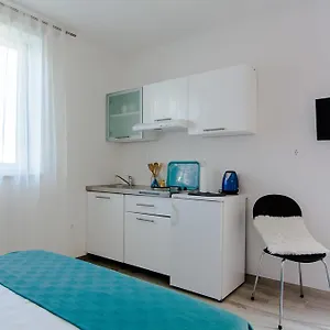 Stella Apartment